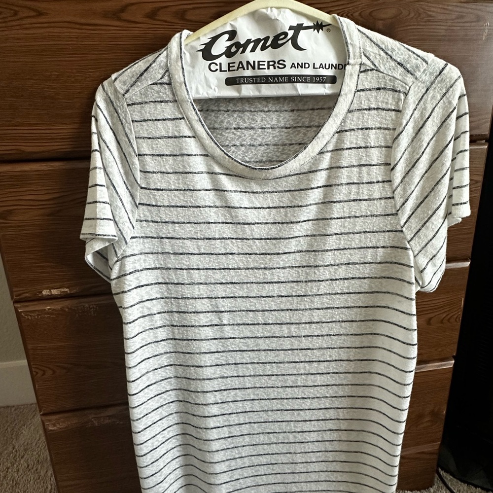 Bobeau White and Black Striped Short Sleeve Top, Excellent Condition!